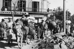 6.-Refugees-return-to-Malaga-after-occupation-franquista-16-Febr-1937
